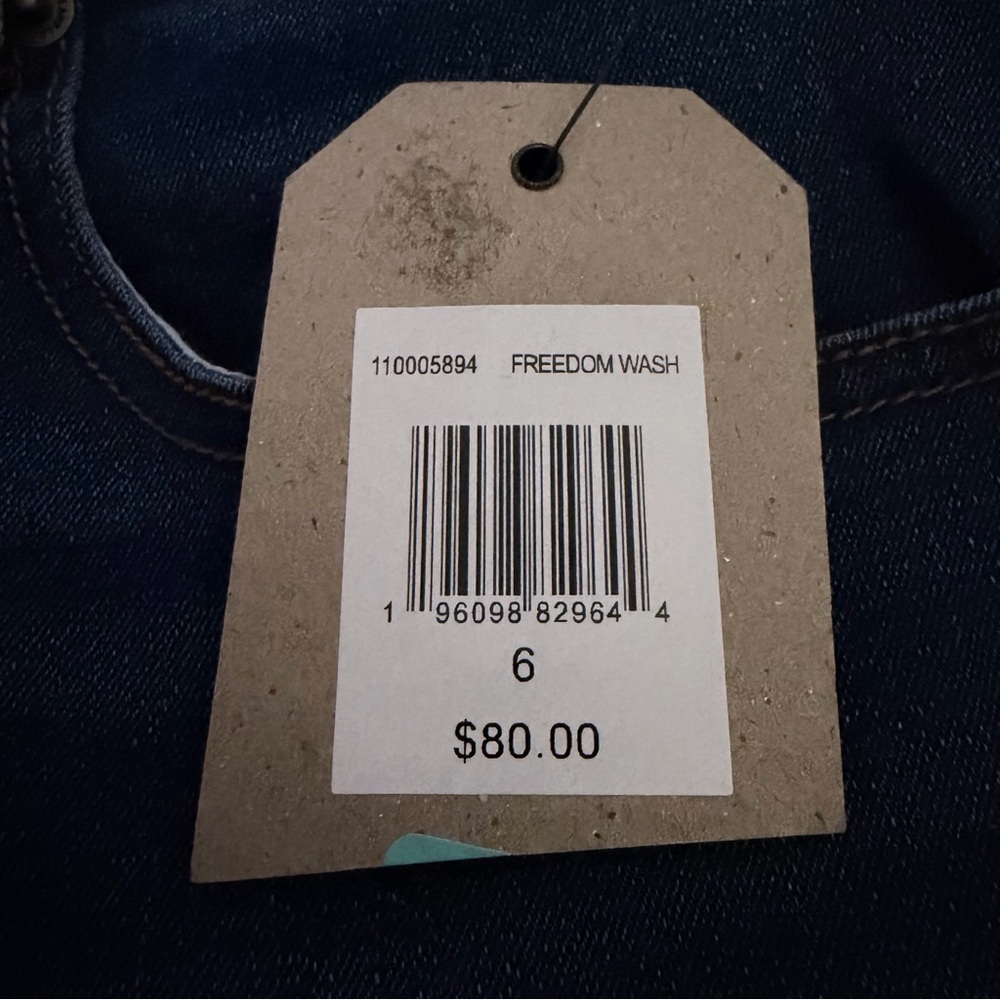 Frye And Co. Denim Mini Skirt Sz.6 NWT - Picture 6 of 6